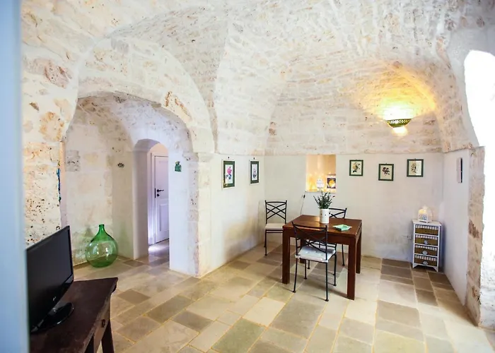 Casina Fumarola *
